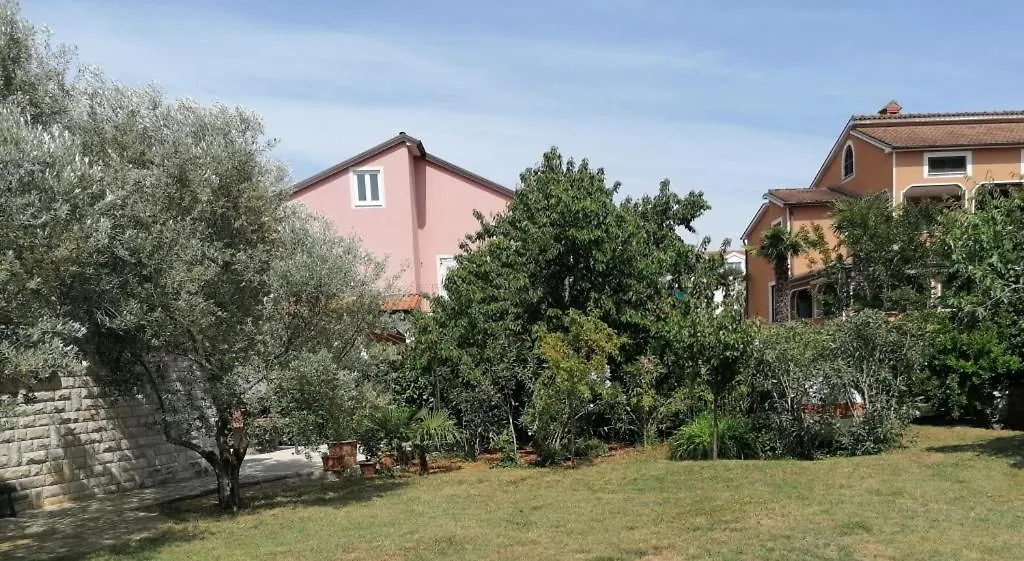 Holiday Apartment In Funtana With Terrace, Air Conditioning, Wifi, Washing Machine 4990-2